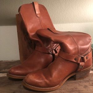 vintage Levi’s orange tab pull on harness boot